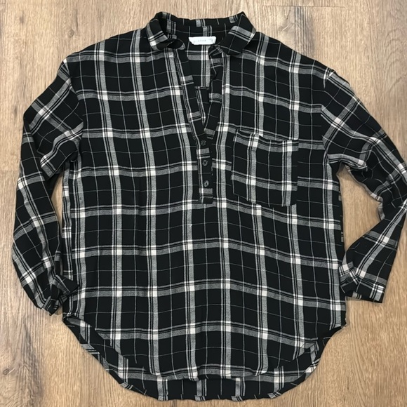 LUSH Black and White Plaid Button Up - Picture 1 of 4